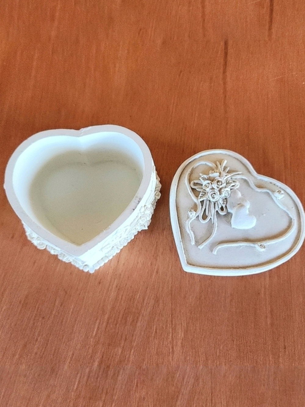 Heart-Shaped Decorative Trinket Box in White